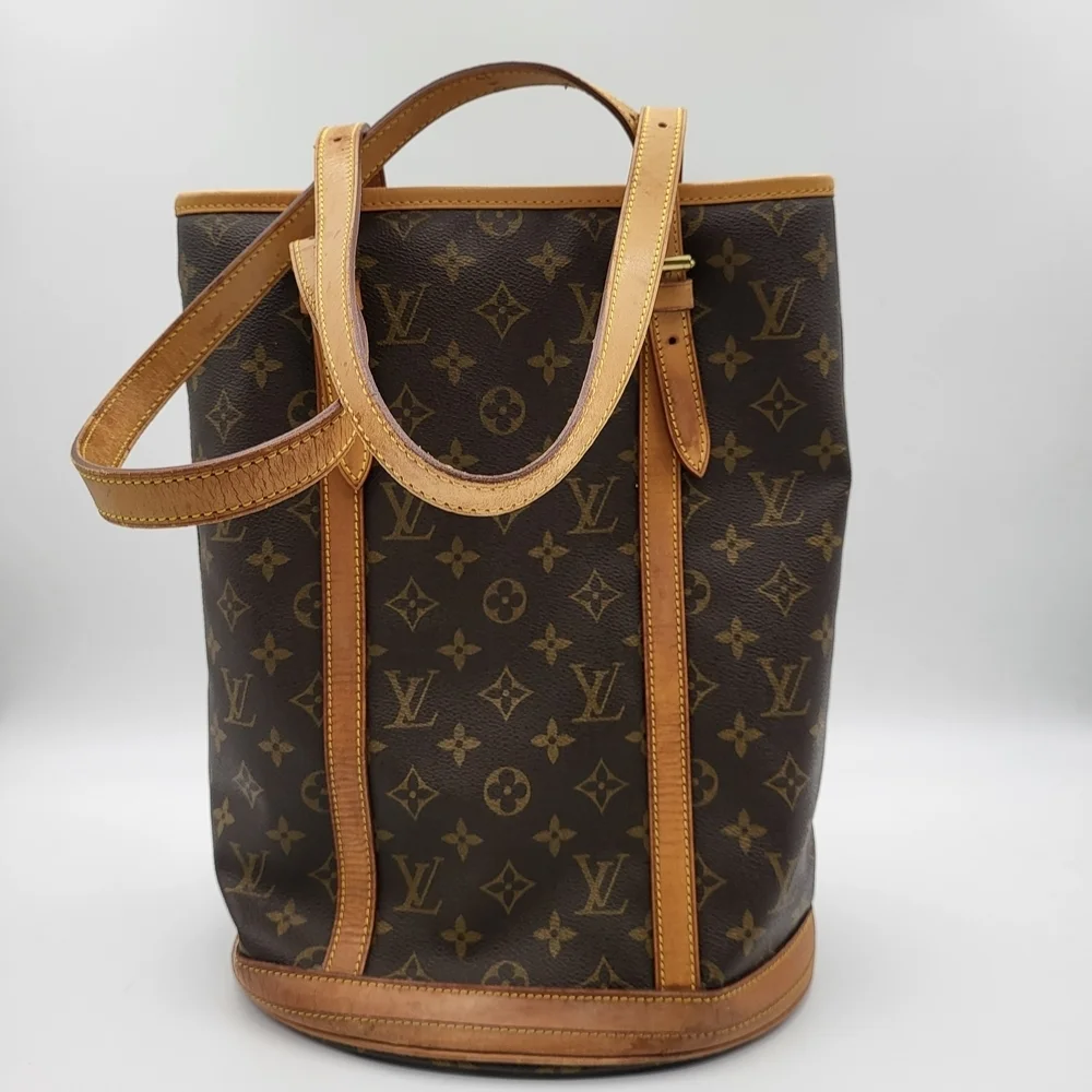 Louis Vuitton Monogram GM Bucket Shoulder Bag, Authentic..!!